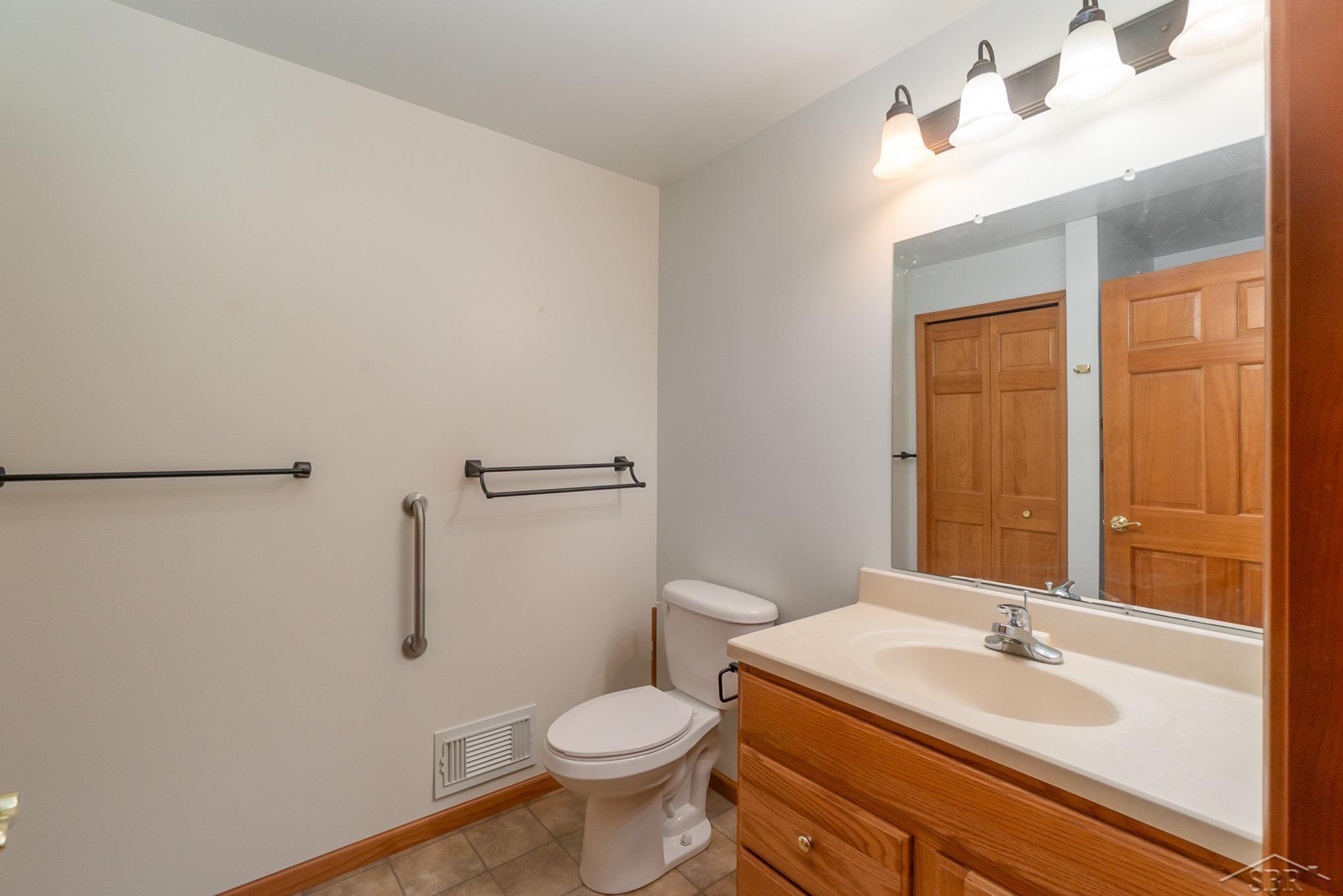 6041 North Swede Road Rhodes, MI 48652 - Photo 14 of 39