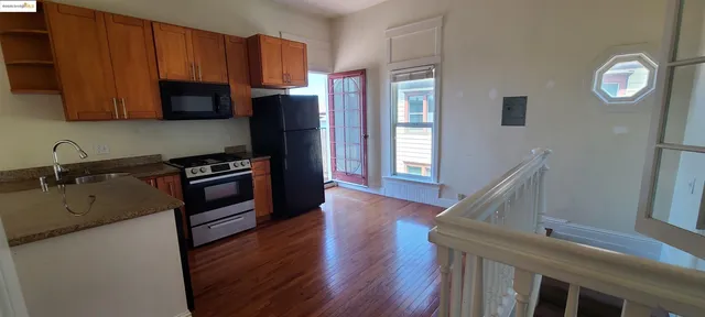 $799,000 | 2825 Market Street, Oakland, CA 94608