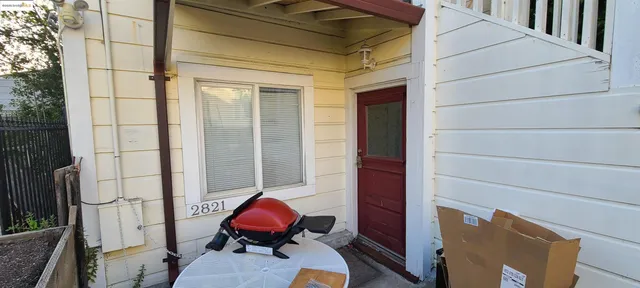 $799,000 | 2825 Market Street, Oakland, CA 94608