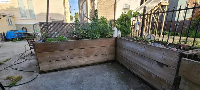 $799,000 | 2825 Market Street, Oakland, CA 94608