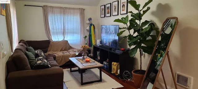 $799,000 | 2825 Market Street, Oakland, CA 94608