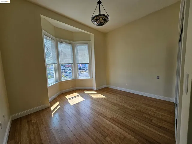 $799,000 | 2825 Market Street, Oakland, CA 94608