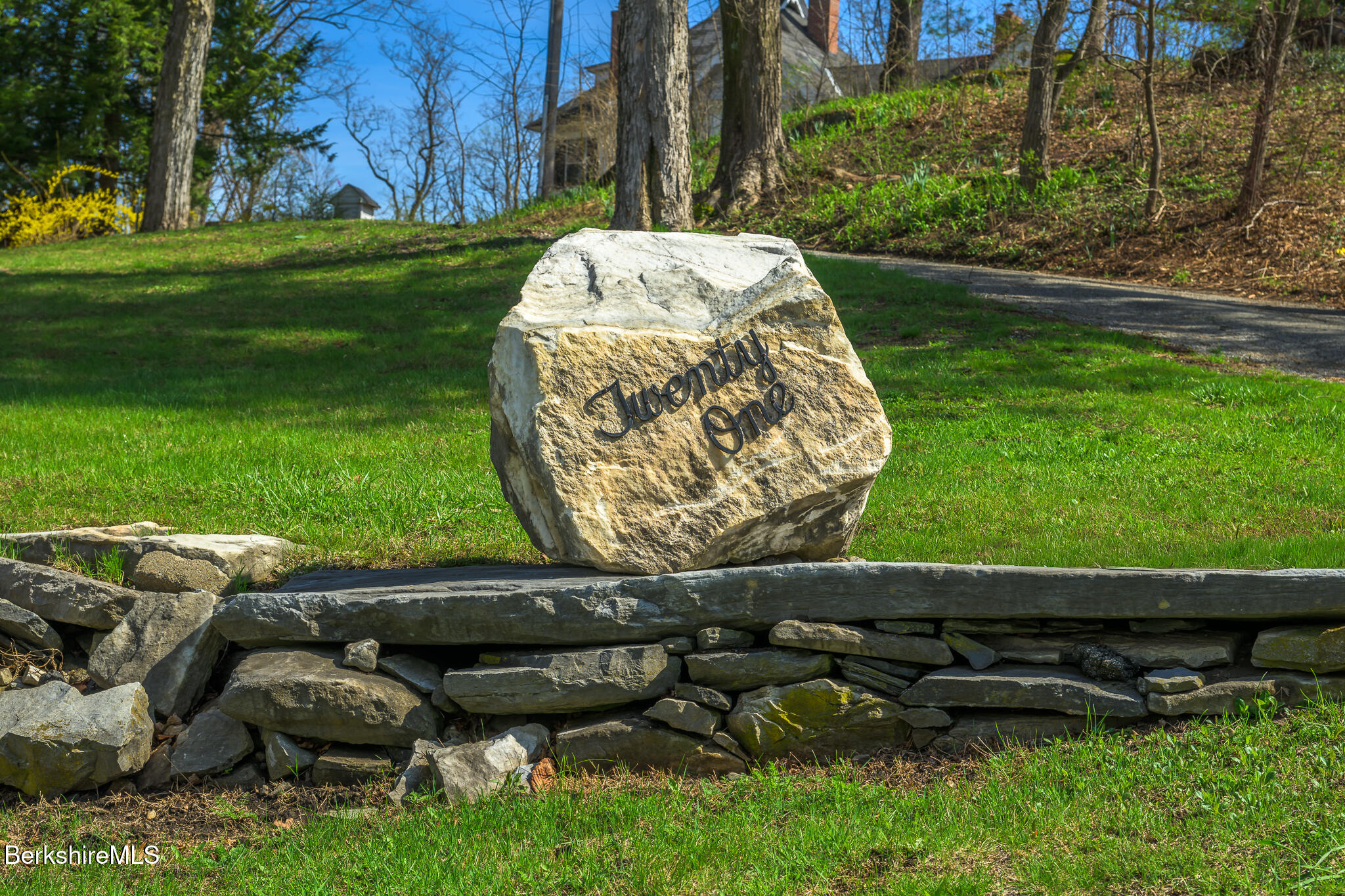 21 Stockbridge Road West Stockbridge, MA 01266 - Photo 49 of 57 Screen - 21 Stockbridge Rd West Stockbri