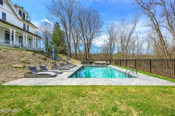 $1,199,000 | 21 Stockbridge Road, West Stockbridge, MA 01266