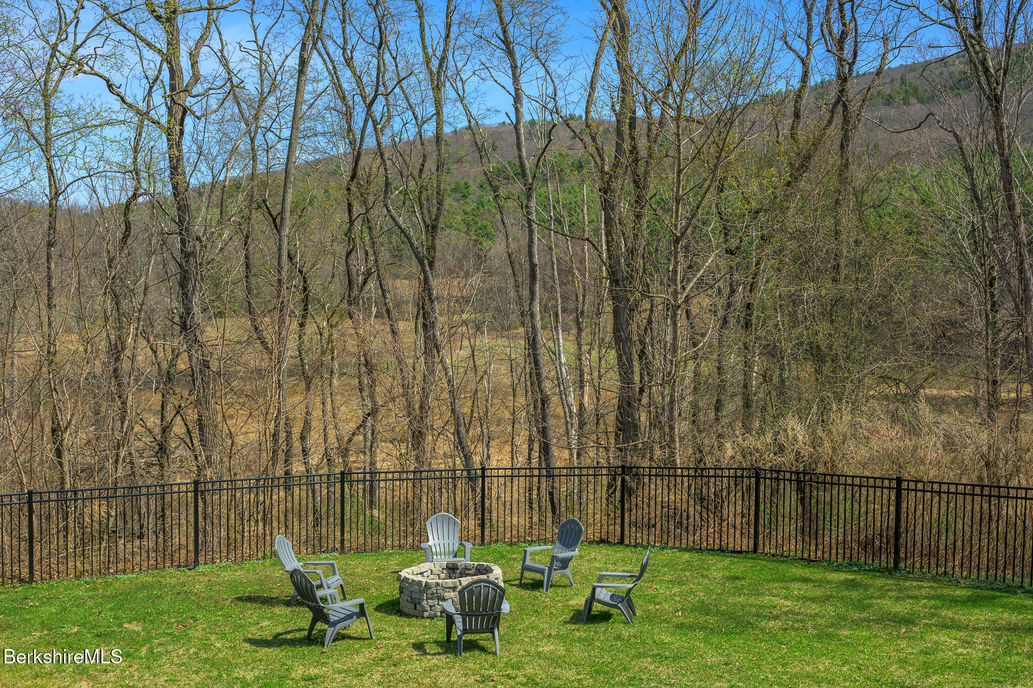 21 Stockbridge Road West Stockbridge, MA 01266 - Photo 57 of 57 Screen - 21 Stockbridge Rd West Stockbri