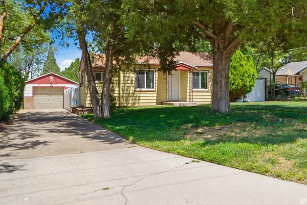$300,000 | 94 West 2000th Street North, Clearfield, UT 84015