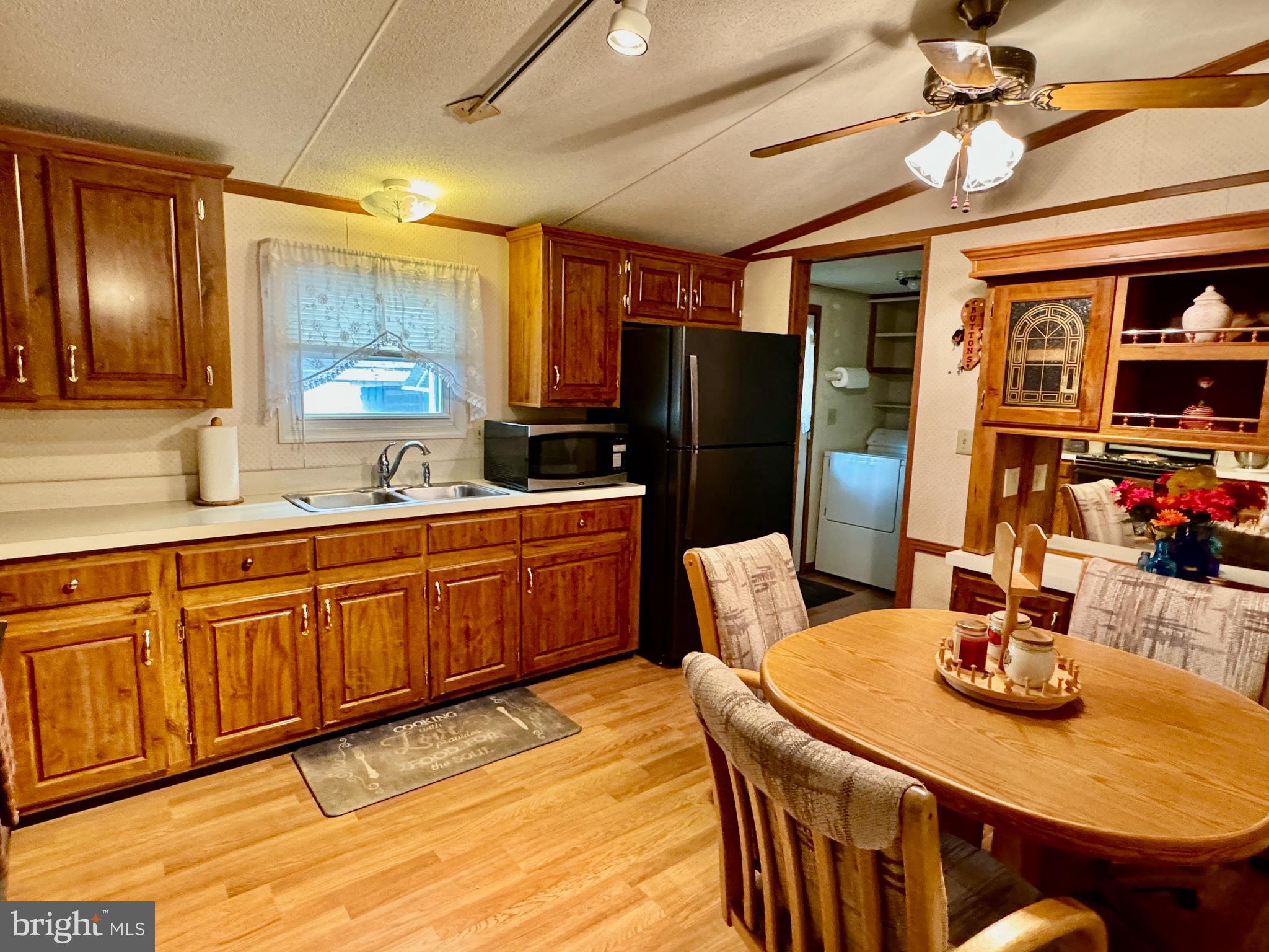 107 Ritz Avenue Reading, PA 19606 - Photo 8 of 18 Gallery Image 8
