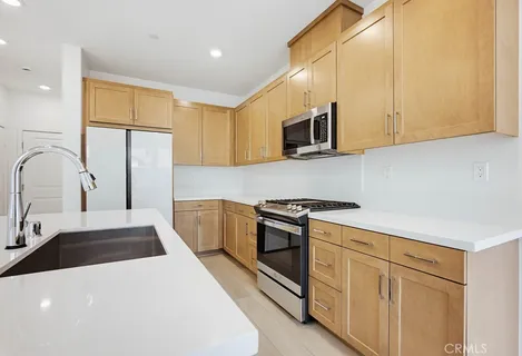 $619,900 | 3925 Lavine Way, Unit 103, Corona, CA 92883