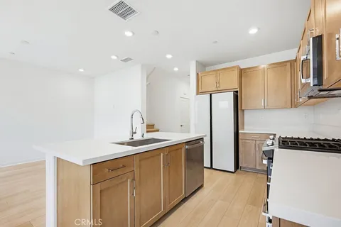 $619,900 | 3925 Lavine Way, Unit 103, Corona, CA 92883