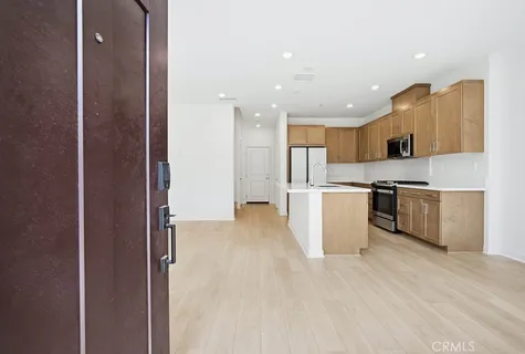 $619,900 | 3925 Lavine Way, Unit 103, Corona, CA 92883