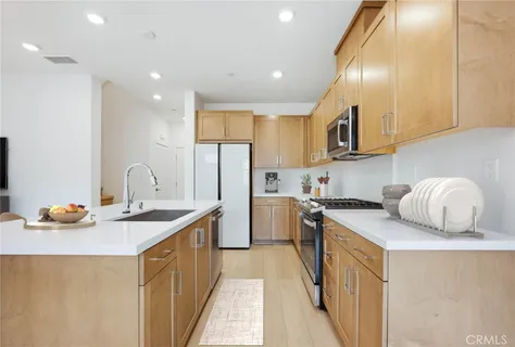 $619,900 | 3925 Lavine Way, Unit 103, Corona, CA 92883