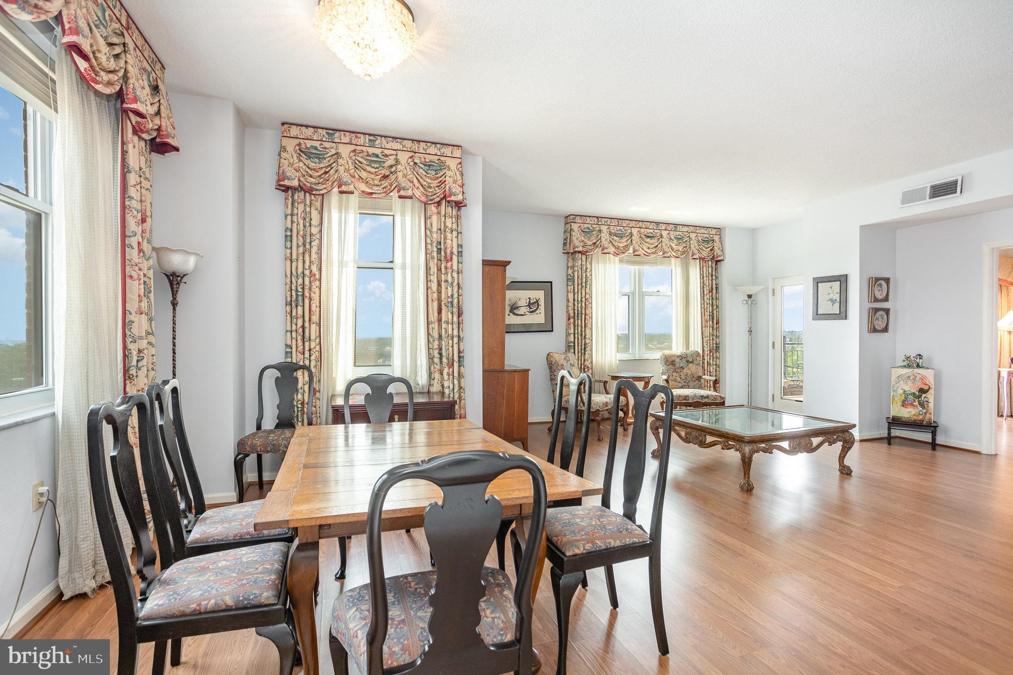 3801 Canterbury Road, Unit 817 Baltimore, MD 21218 - Photo 8 of 33 Dining Room