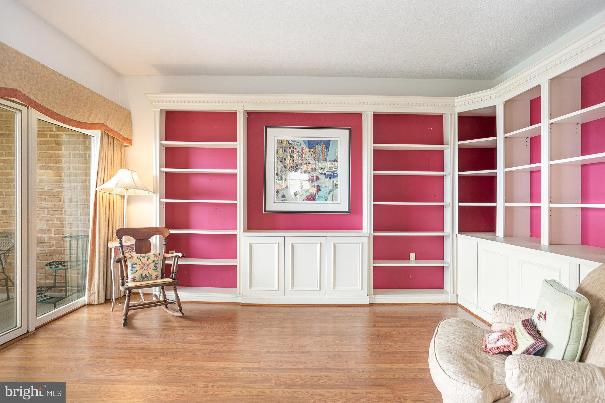3801 Canterbury Road, Unit 817 Baltimore, MD 21218 - Photo 10 of 33 Den