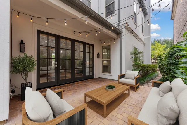 $7,900 | 14 Jetty Point Drive, The Woodlands, TX 77380