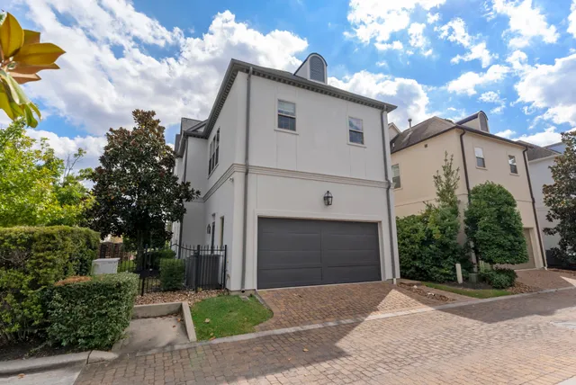 $7,900 | 14 Jetty Point Drive, The Woodlands, TX 77380