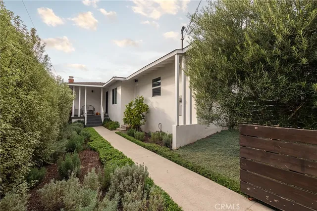 $1,999,999 | 1865 Hillcrest Drive, Hermosa Beach, CA 90254