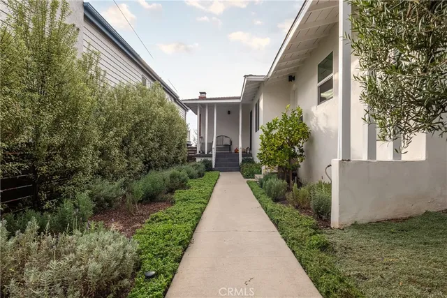 $1,999,999 | 1865 Hillcrest Drive, Hermosa Beach, CA 90254