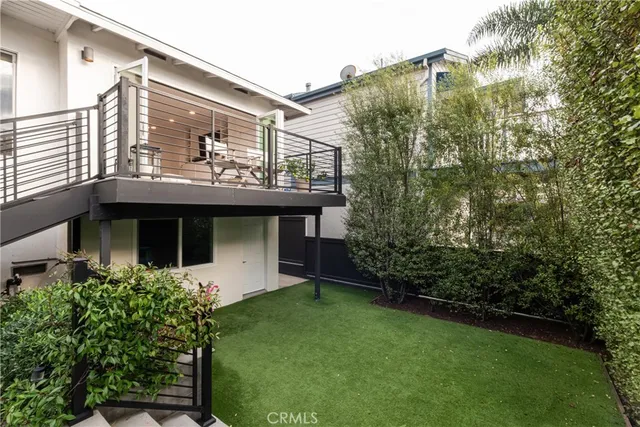 $1,999,999 | 1865 Hillcrest Drive, Hermosa Beach, CA 90254