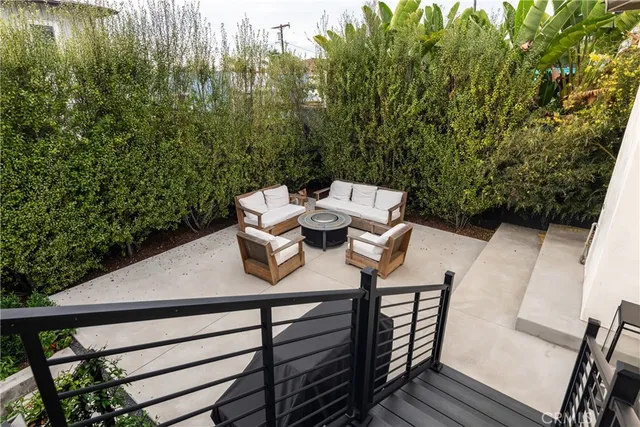 $1,999,999 | 1865 Hillcrest Drive, Hermosa Beach, CA 90254