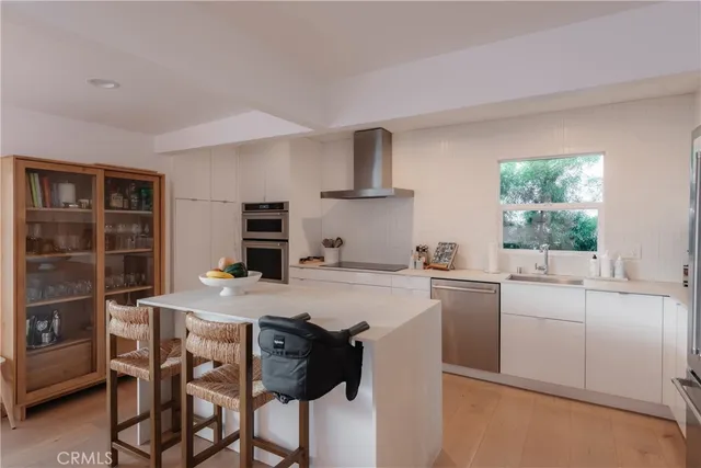 $1,999,999 | 1865 Hillcrest Drive, Hermosa Beach, CA 90254