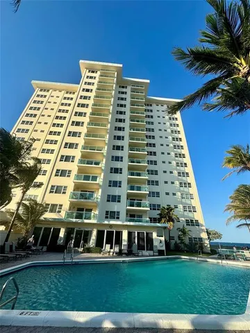 $3,200 | 6000 North Ocean Boulevard, Unit 1D, Lauderdale-by-the-Sea, FL 33308