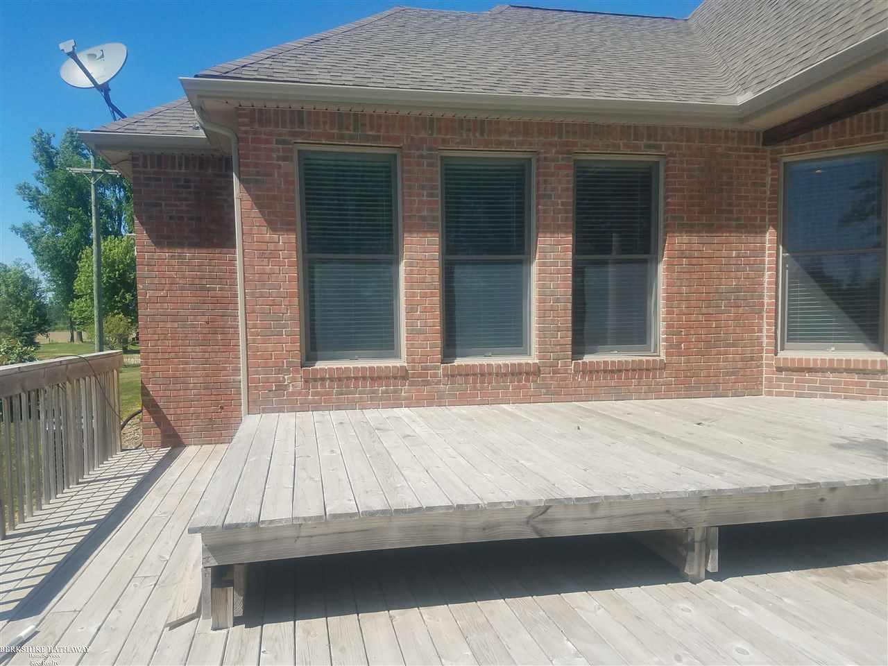 11535 Metcalf Road Emmett, MI 48022 - Photo 33 of 45 31349551-32.JPG