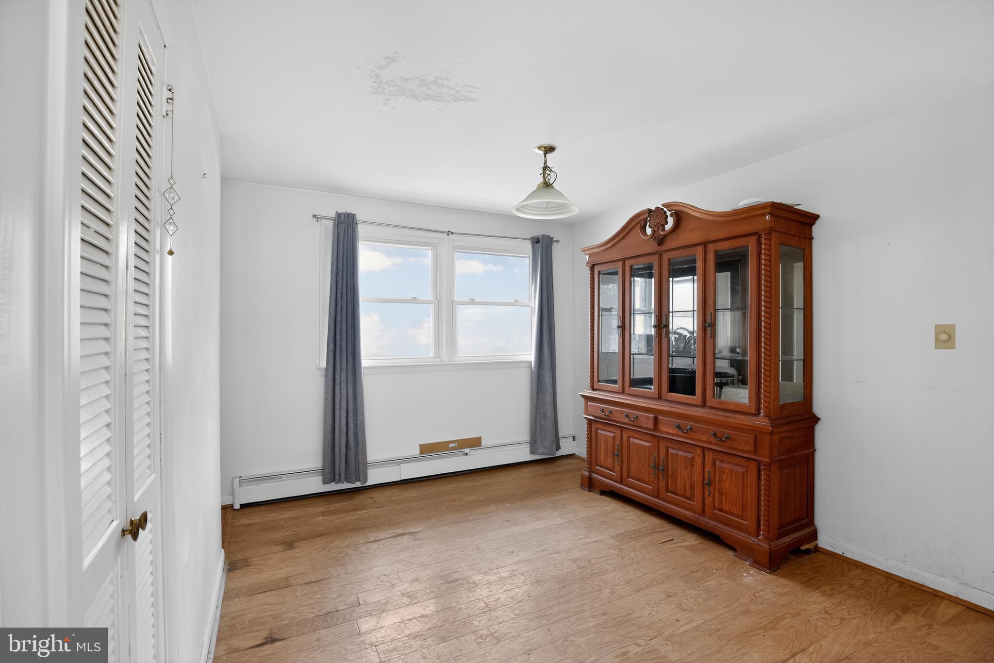 4144 Fox Trail Road Havre de Grace, MD 21078 - Photo 24 of 39 an empty room with windows and cabinet
