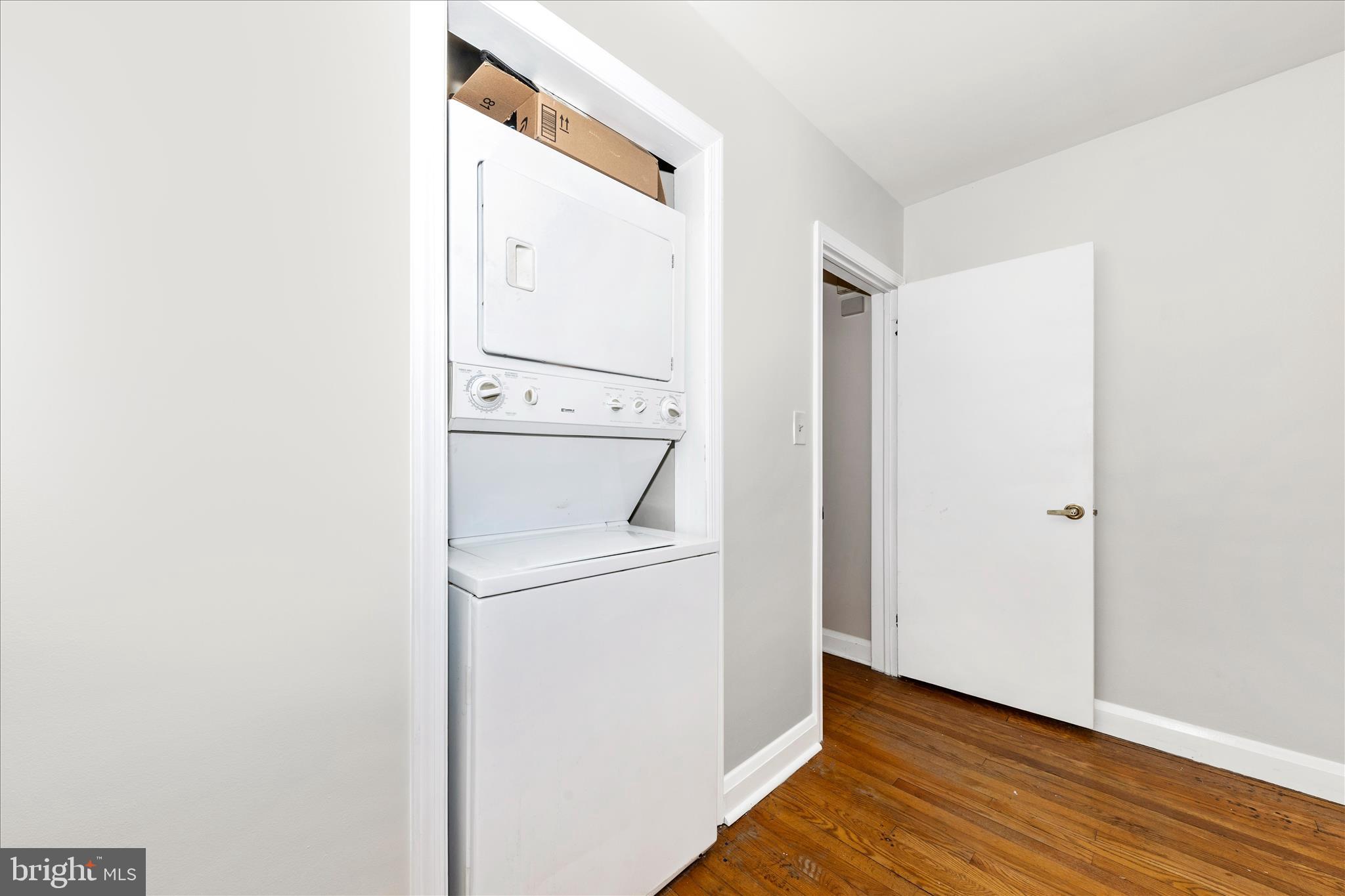 5811 Daybreak Terrace Baltimore, MD 21206 - Photo 23 of 54 Laundry