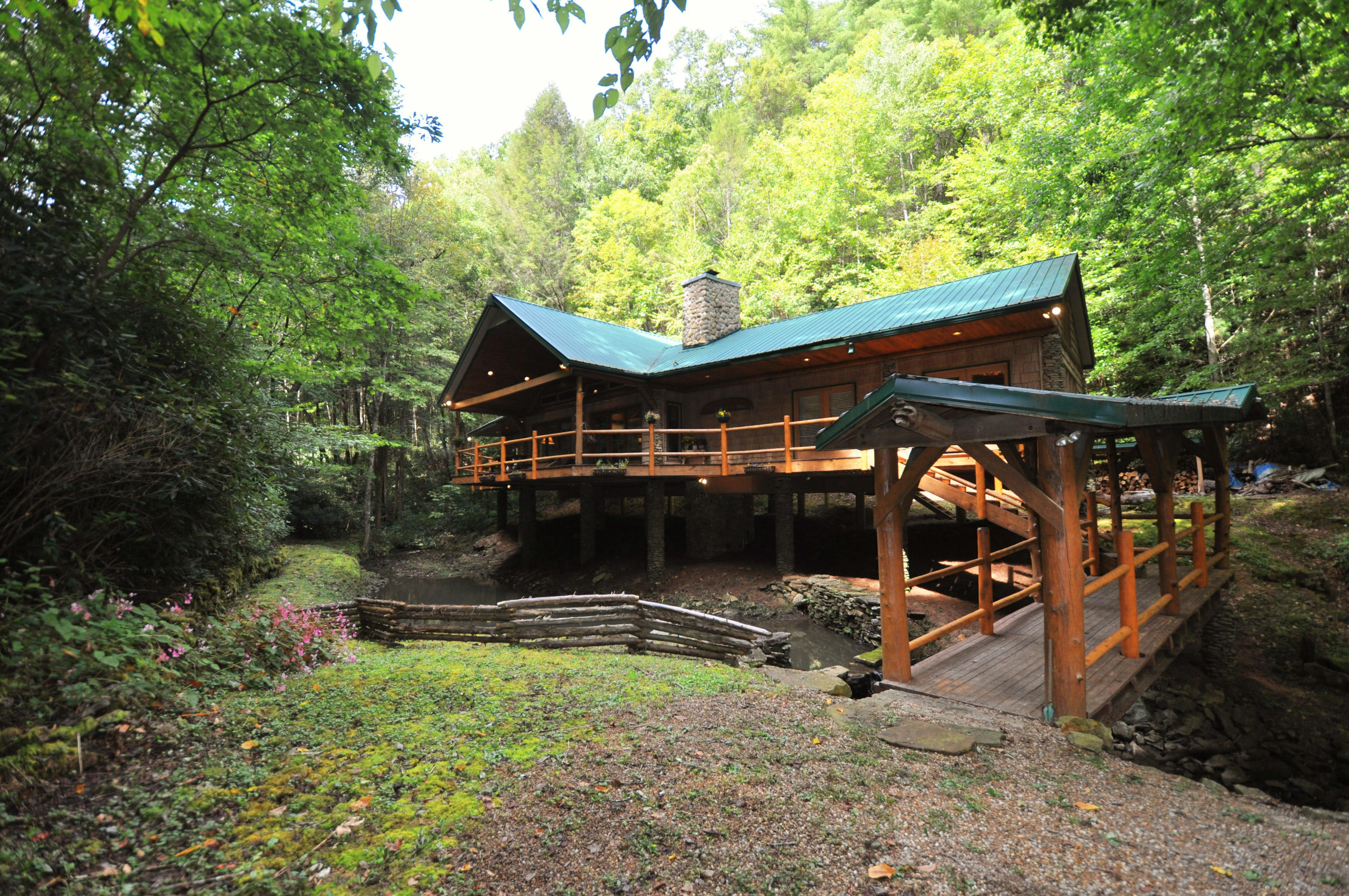 2030 Chilhowee Loop Walland, TN 37886 - Photo 1 of 34 Saddle Ridge 048