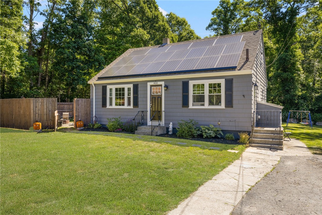 400 Crandall Road Tiverton, RI 02878 - Photo 1 of 32