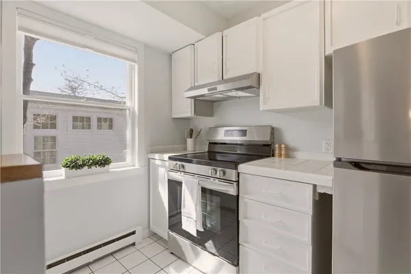 $795,000 | 364 Bellevue Avenue, Unit A6, Newport, RI 02840