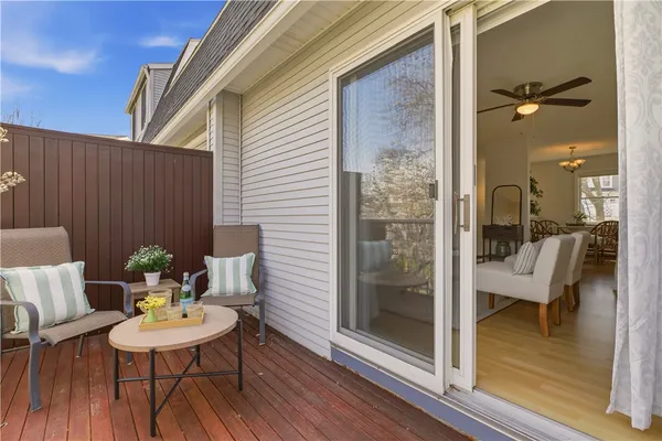 $795,000 | 364 Bellevue Avenue, Unit A6, Newport, RI 02840