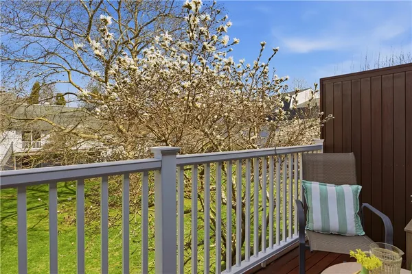 $795,000 | 364 Bellevue Avenue, Unit A6, Newport, RI 02840