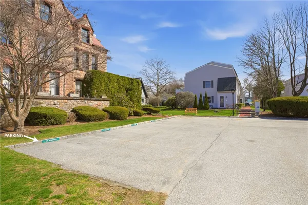 $795,000 | 364 Bellevue Avenue, Unit A6, Newport, RI 02840