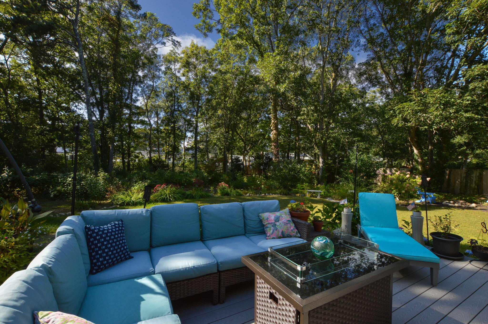 829 Pitcher's Way Hyannis, MA 02601 - Photo 19 of 32 a view of a couches in a patio