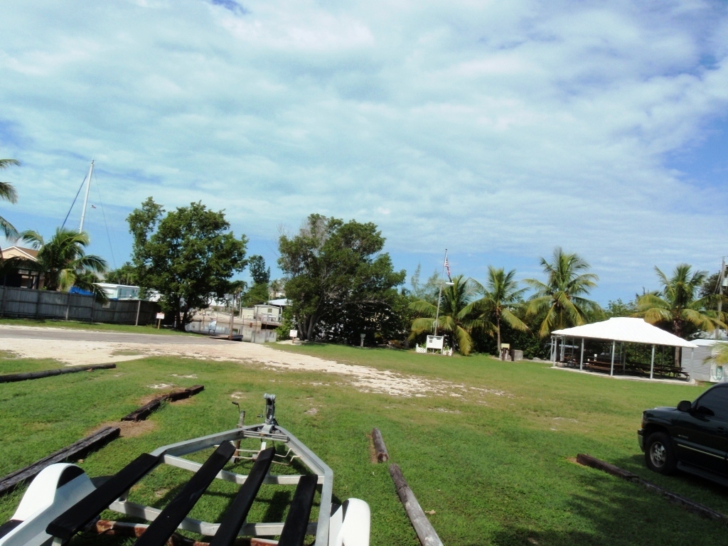 17 Swallow Road Key Largo, FL 33037 - Photo 25 of 28 Homeowners Park