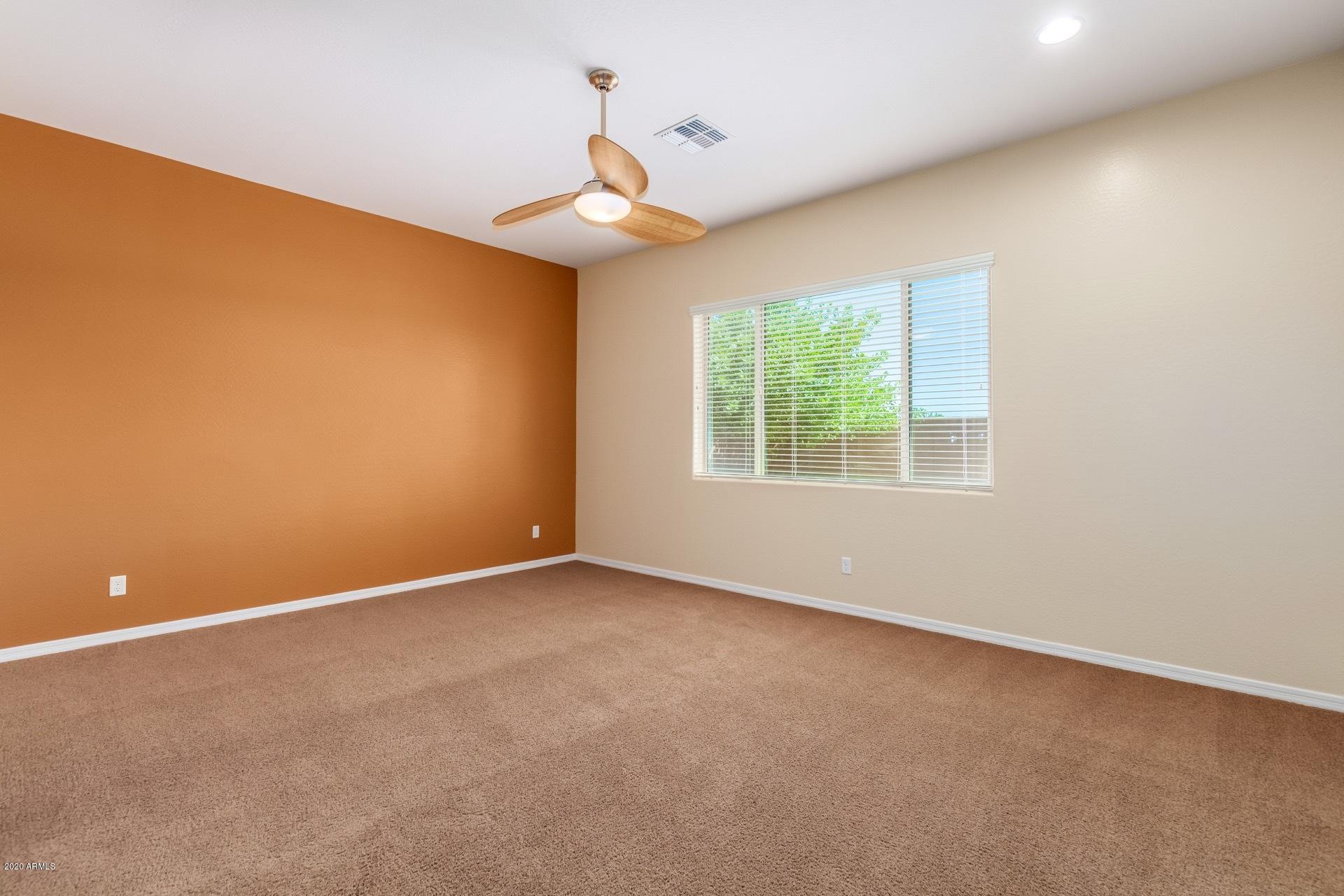 1489 East Hummingbird Way Gilbert, AZ 85297 - Photo 12 of 32 Huge Master bedroom