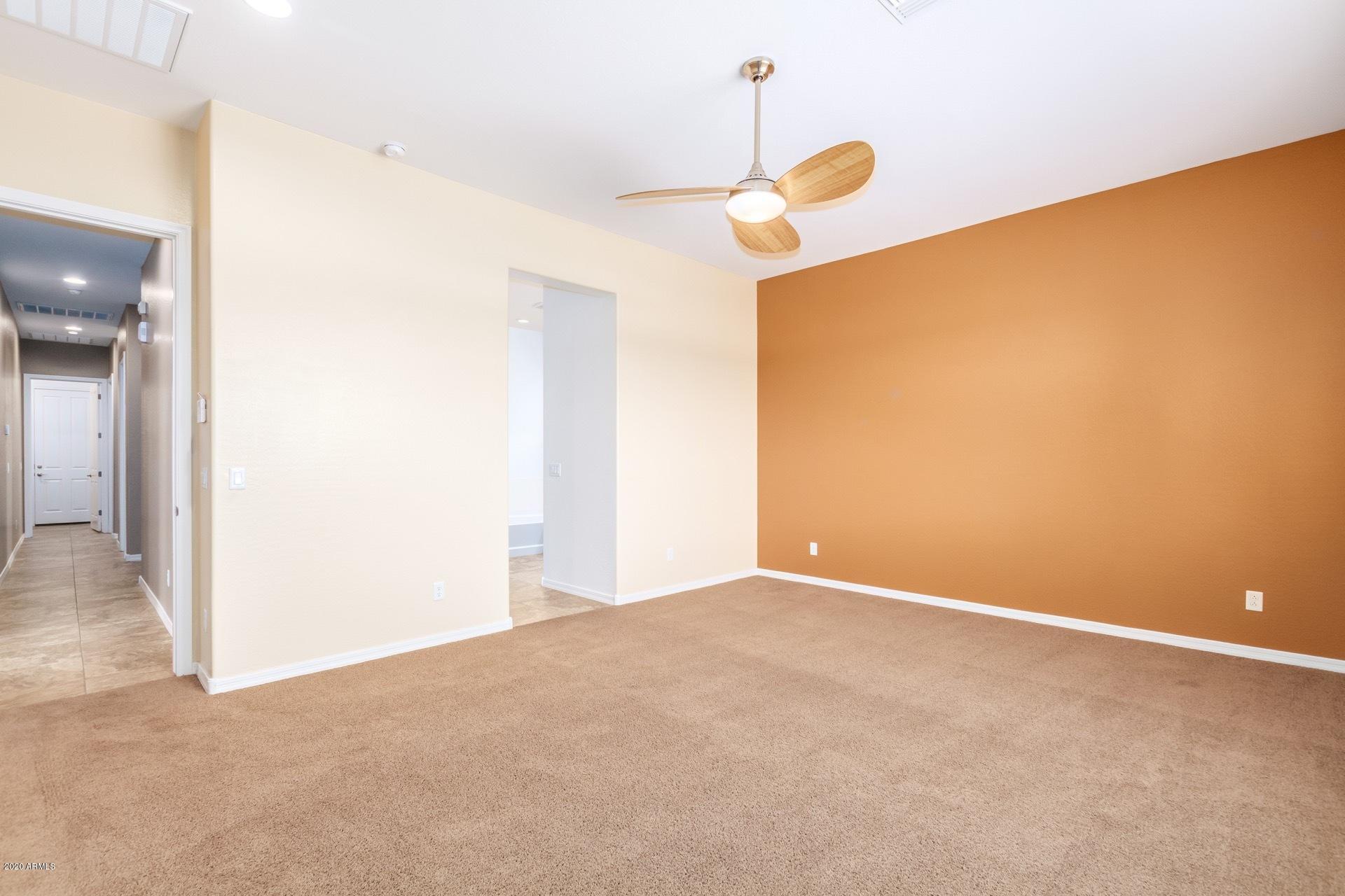 1489 East Hummingbird Way Gilbert, AZ 85297 - Photo 13 of 32 huge master bedroom