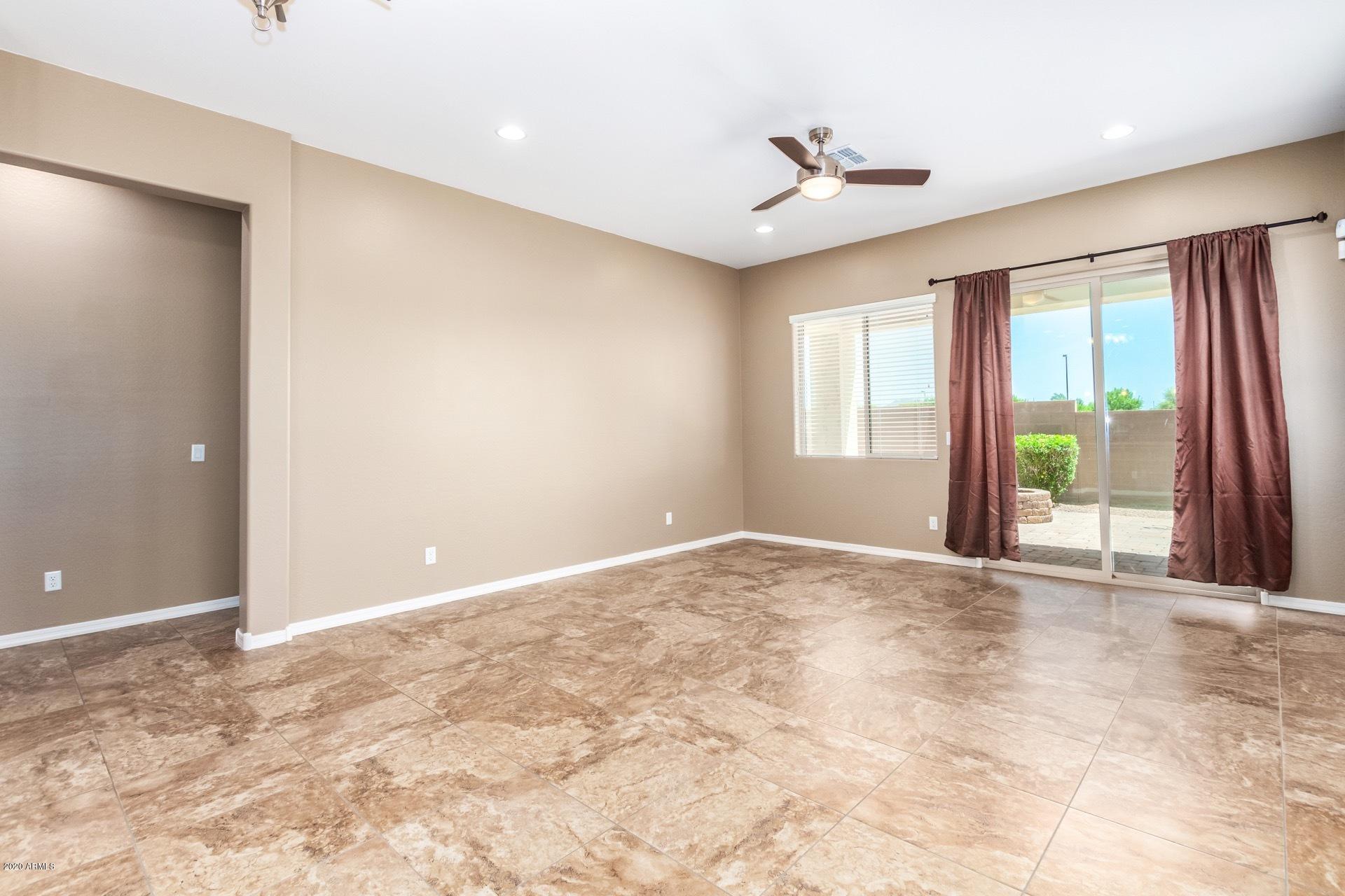 1489 East Hummingbird Way Gilbert, AZ 85297 - Photo 7 of 32 designer tile!
