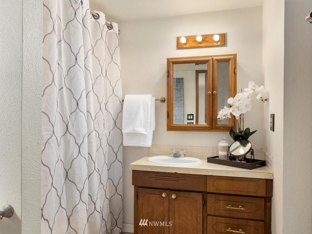 19205 Southeast 164th Street Renton, WA 98058 - Photo 13 of 30 Gallery Image 13
