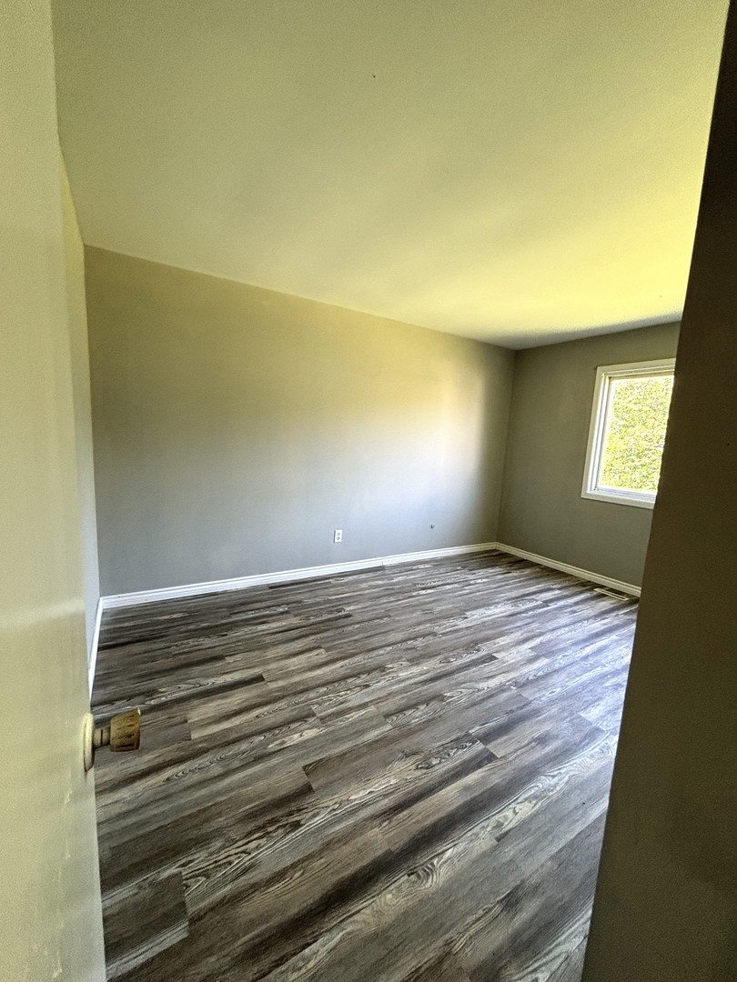 44 Ingleshire Road Montgomery, IL 60538 - Photo 7 of 11 Gallery Image 7