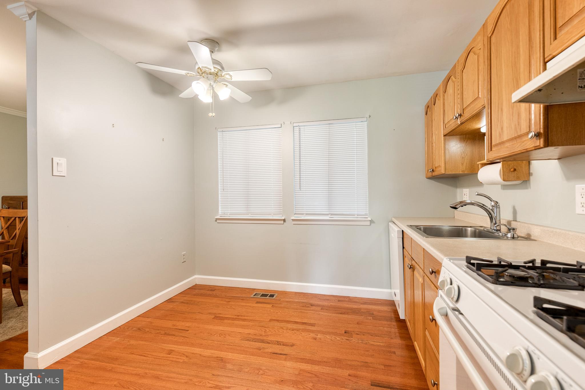 9588 Farewell Road Columbia, MD 21045 - Photo 17 of 34