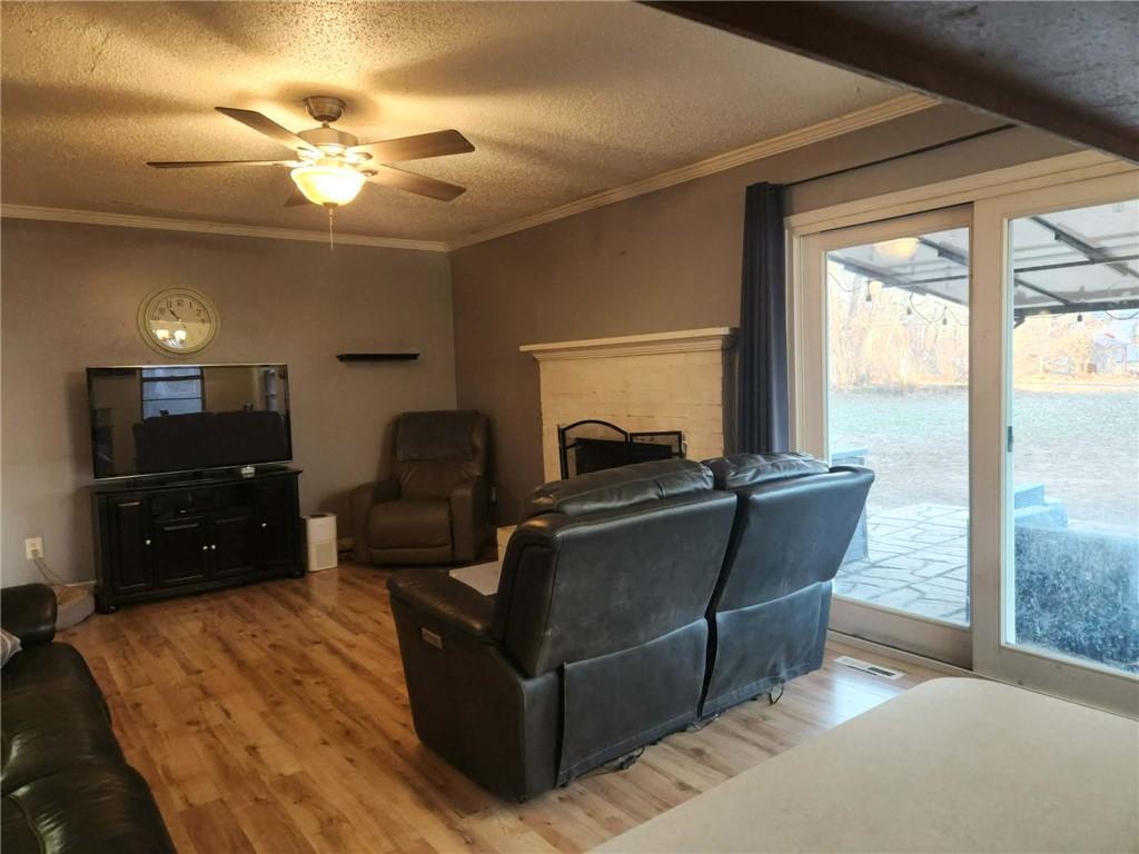 1000 Northwest Canterbury Road Blue Springs, MO 64015 - Photo 3 of 47