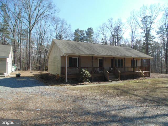 23529 School House Road Ruther Glen, VA 22546 - Photo 5 of 15 Exterior (Front)