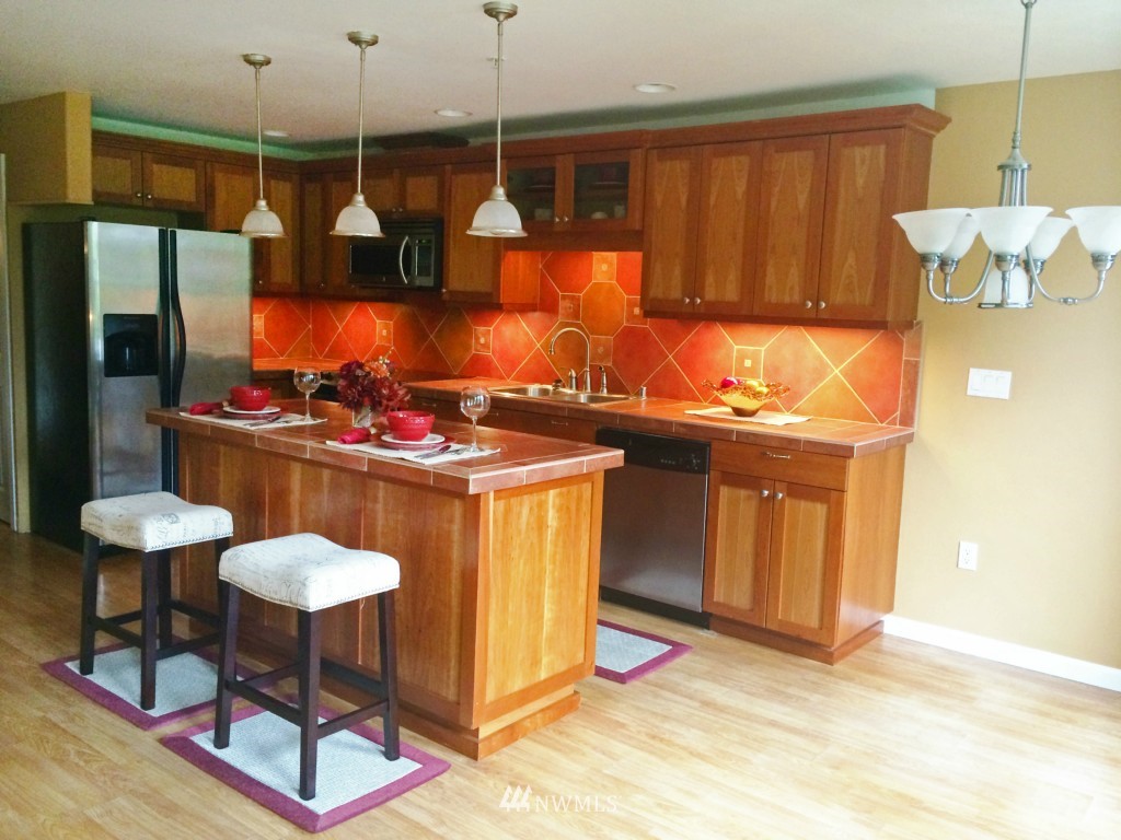 2522 Rucker Avenue, Unit 302 Everett, WA 98201 - Photo 8 of 13