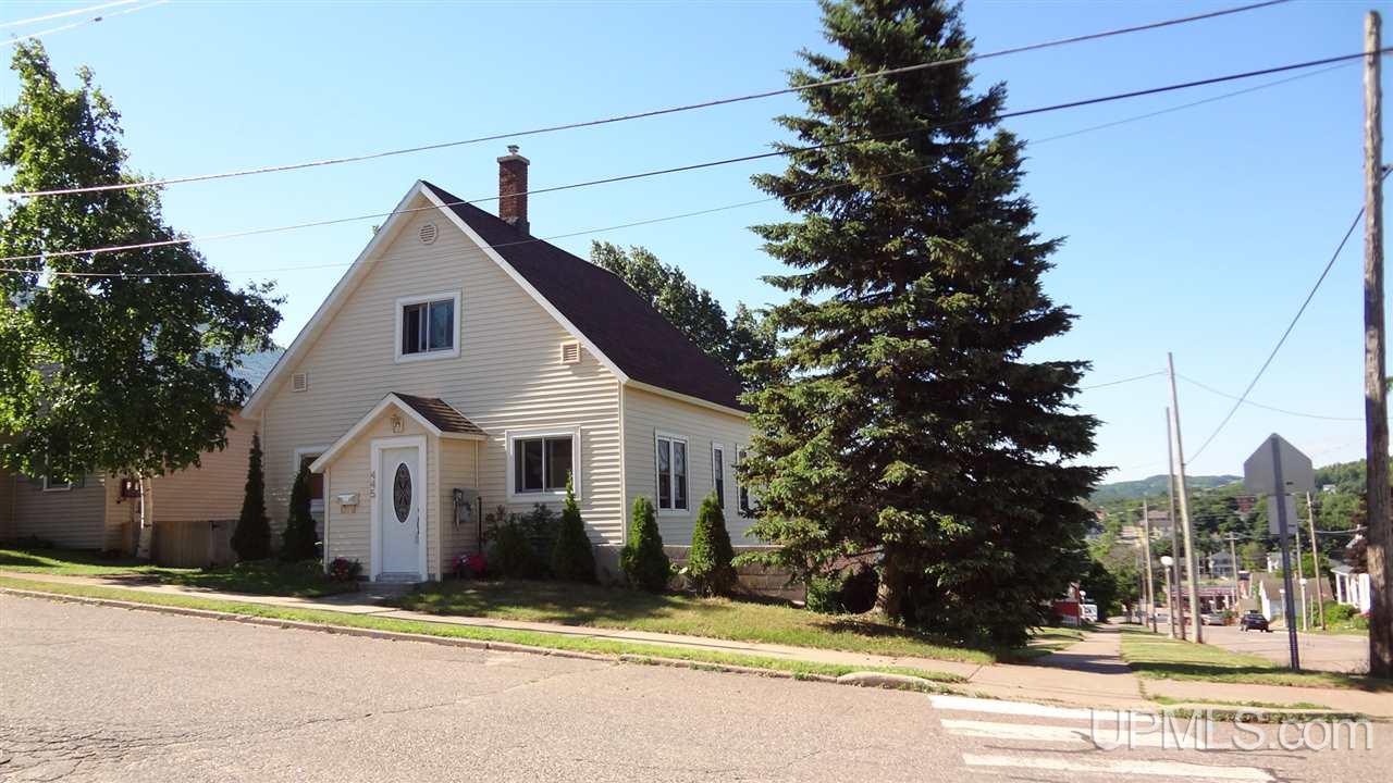 445 West Ridge Street Marquette, MI 49855 - Photo 1 of 43 Gallery Image 1