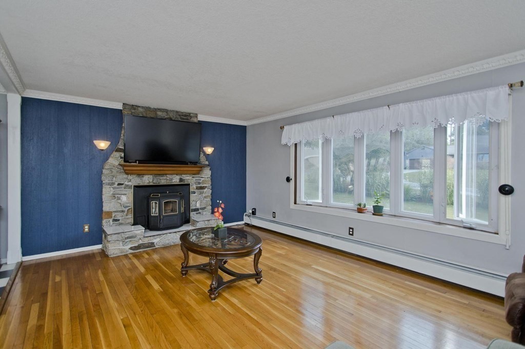 16 Pinnacle Road Monson, MA 01057 - Photo 4 of 37
