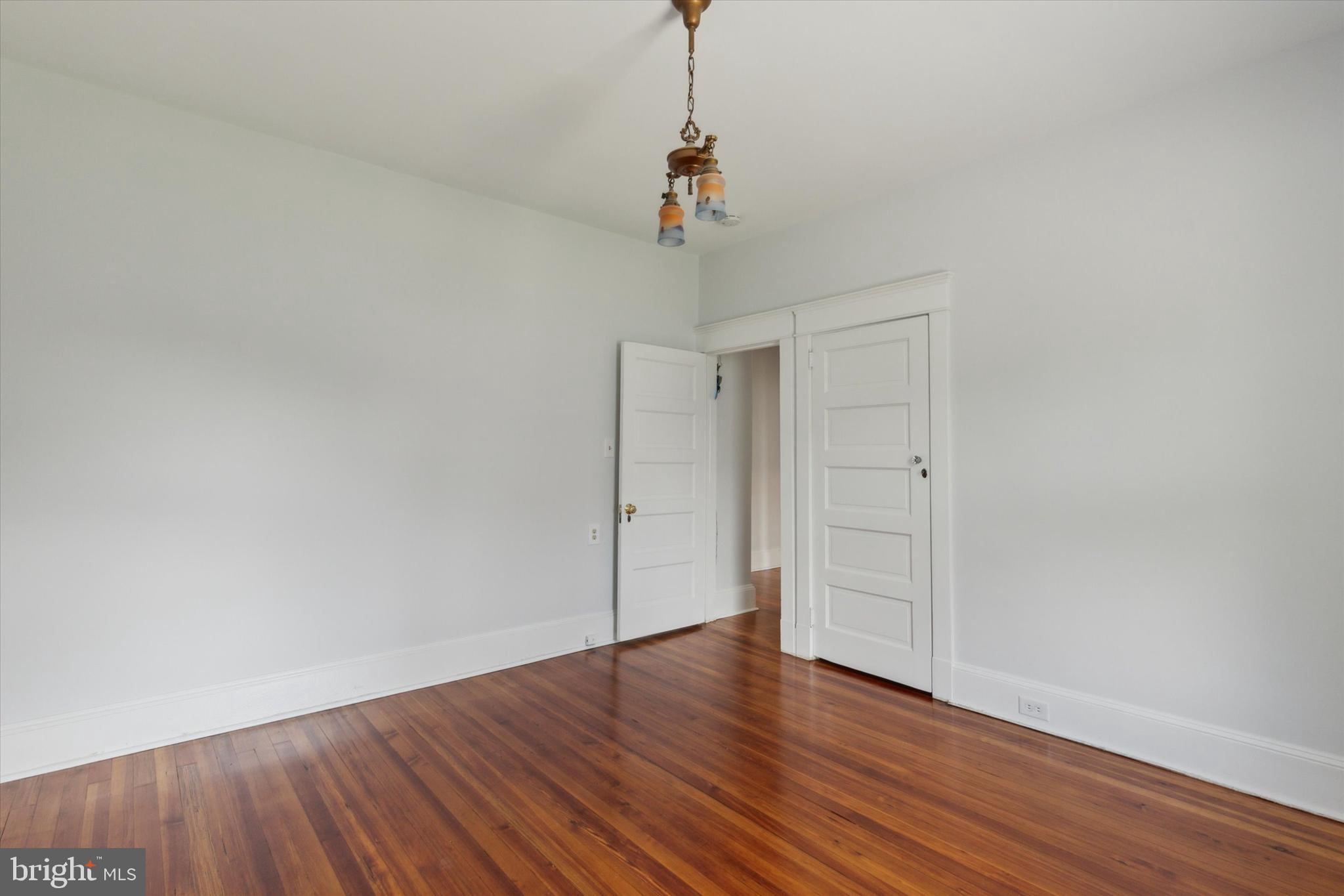 28 Grove Avenue Flourtown, PA 19031 - Photo 9 of 31