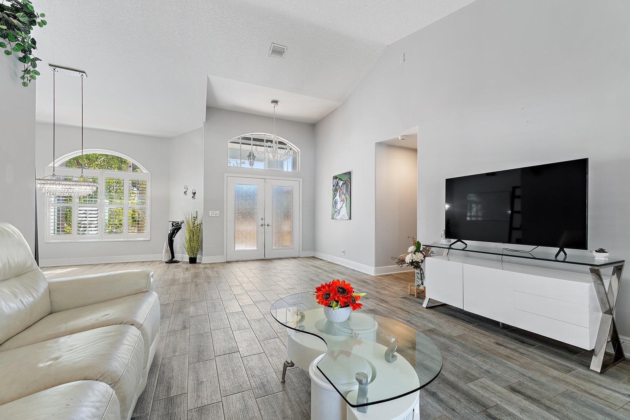 13033 160th Road North Jupiter, FL 33478 - Photo 9 of 42 037-13033RandolphSidingRd-Jupiter-SMALL