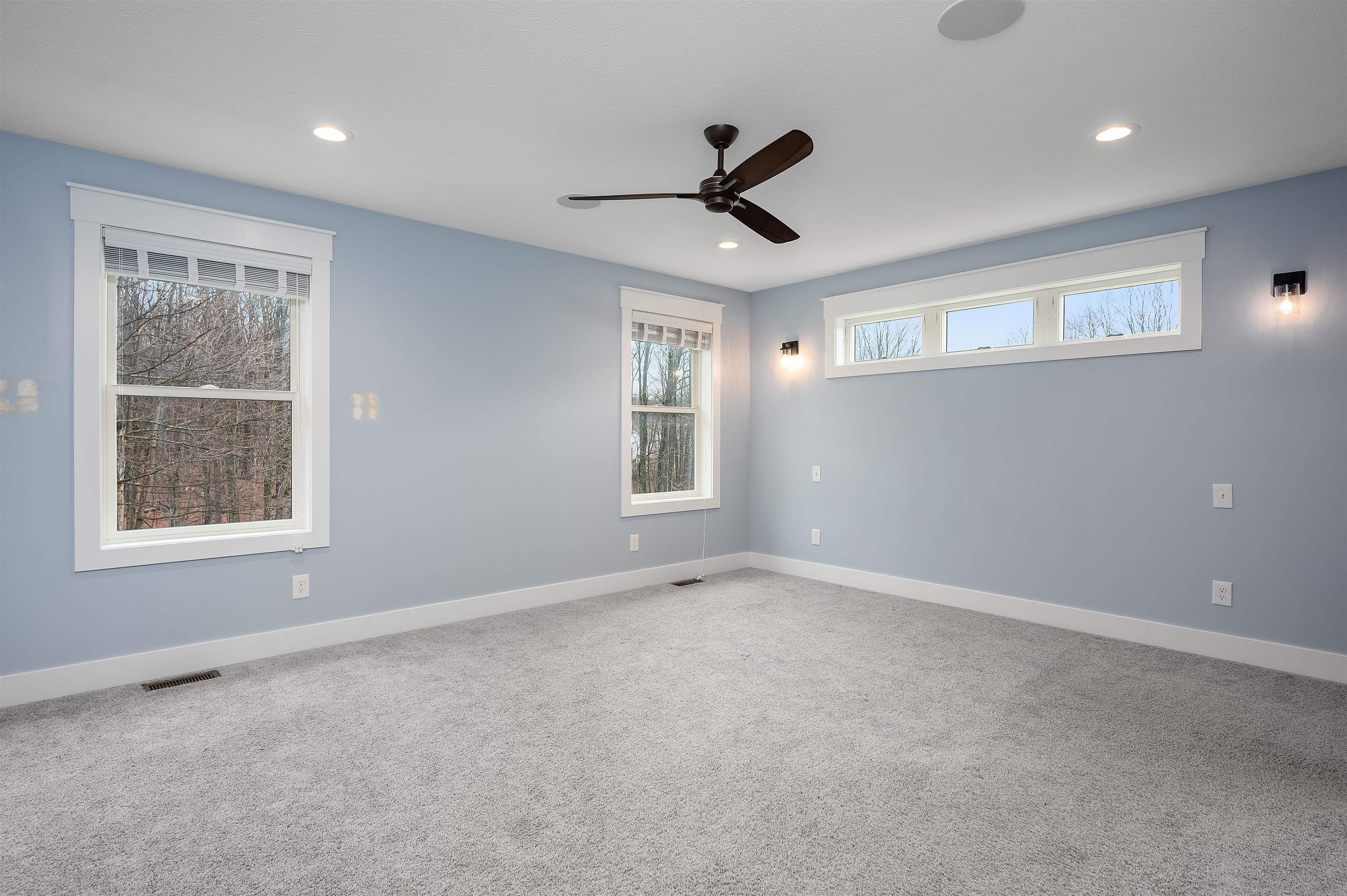 552 Napolean Way Traverse City, MI 49696 - Photo 22 of 75 1929844-5ba54526-ed57-4f3e-a41c-131a5c91651e.JPG